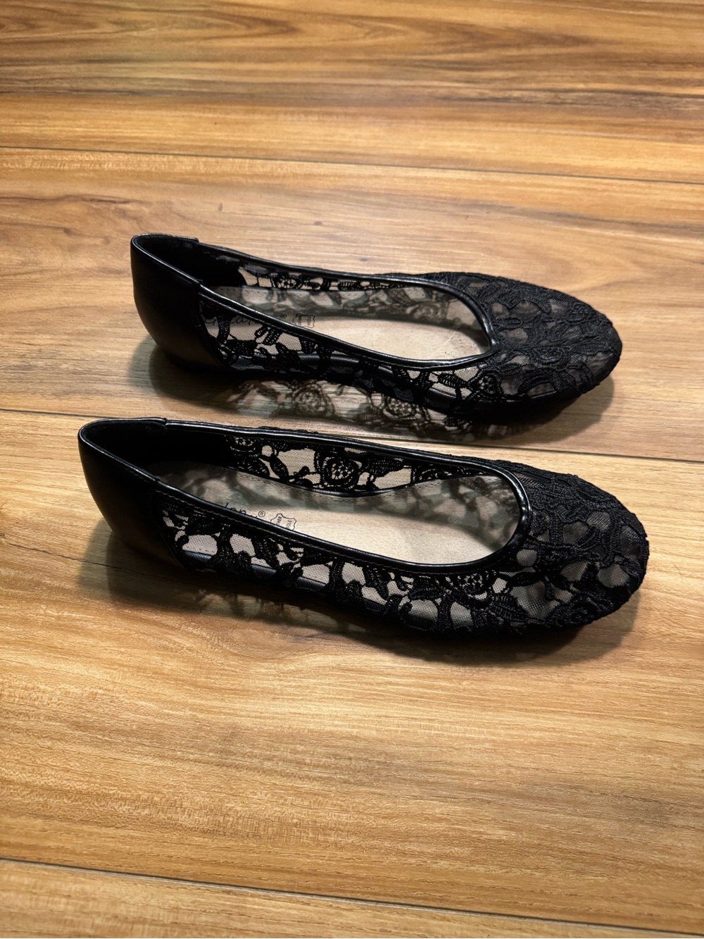 Greatonu Black Lace Crochet Ballet Flats